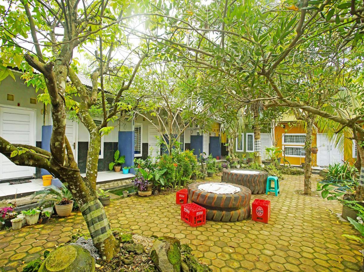 Oyo 90229 Fidel Caestro Homestay Kotadalem Eksteriør billede