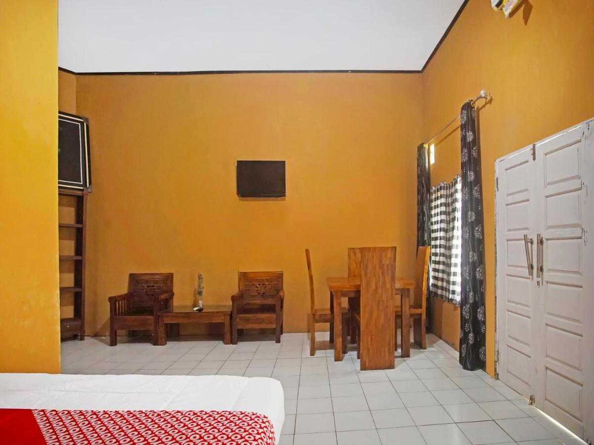 Oyo 90229 Fidel Caestro Homestay Kotadalem Eksteriør billede